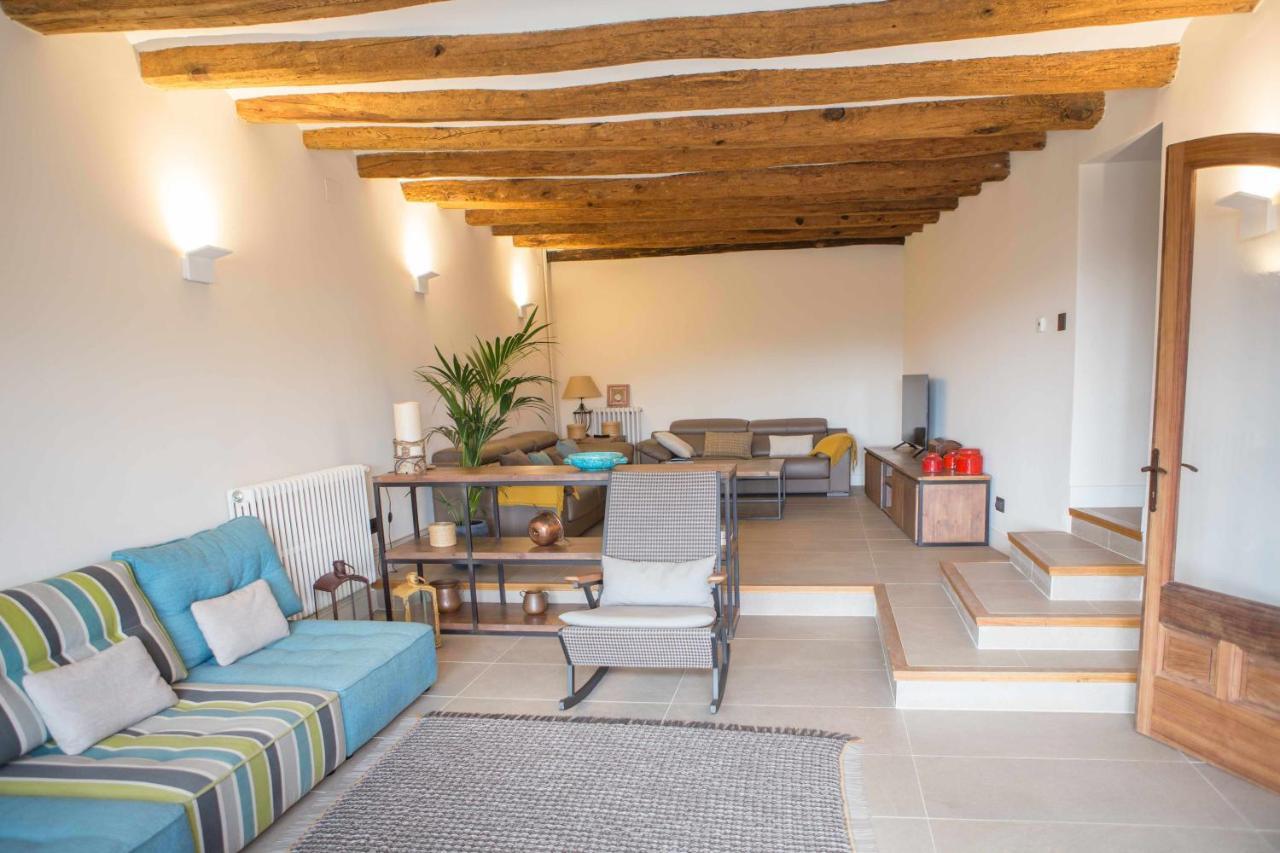 Casa Rural Masia Les Apieres El Pla de Manlleu エクステリア 写真