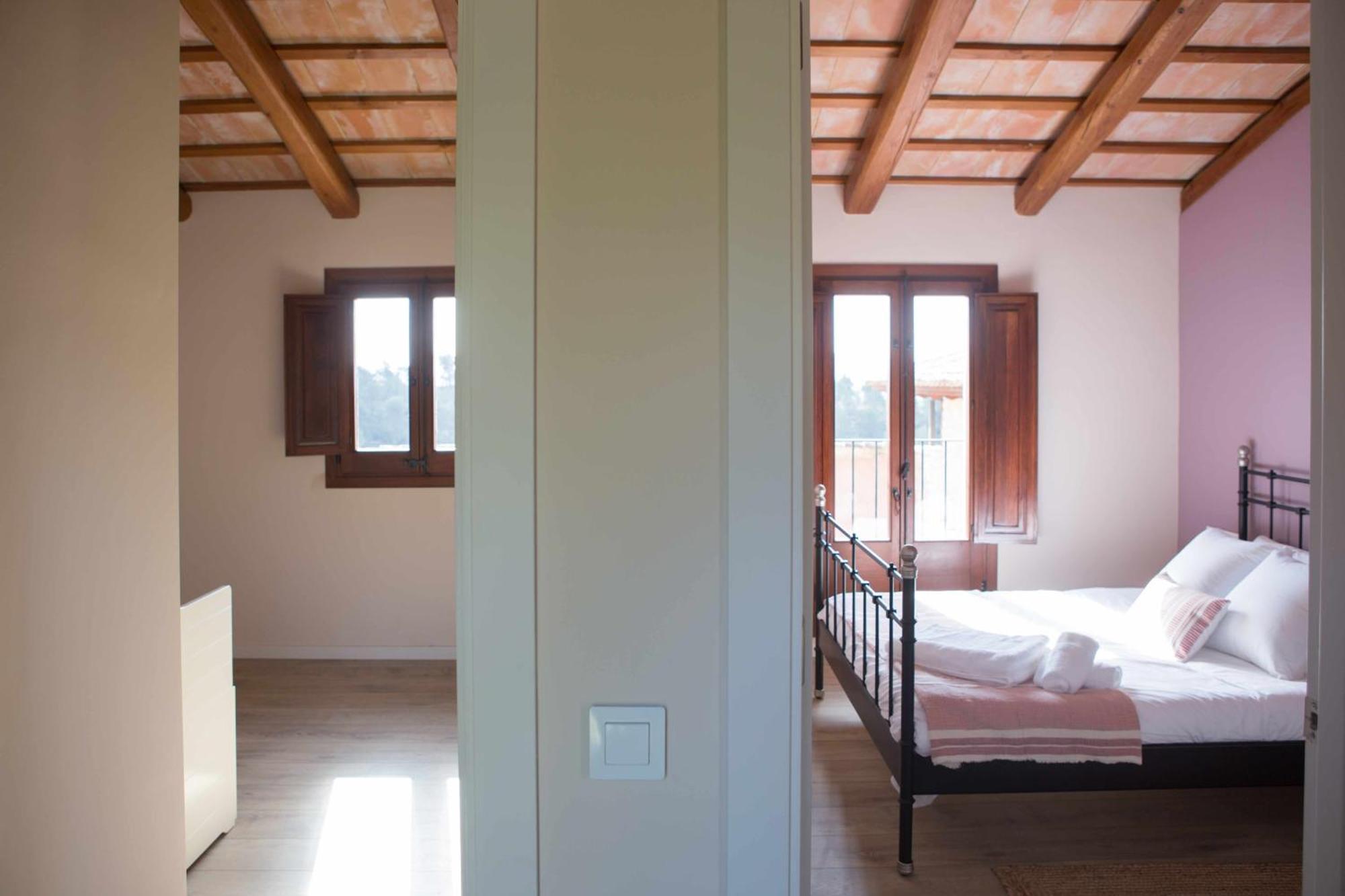 Casa Rural Masia Les Apieres El Pla de Manlleu エクステリア 写真