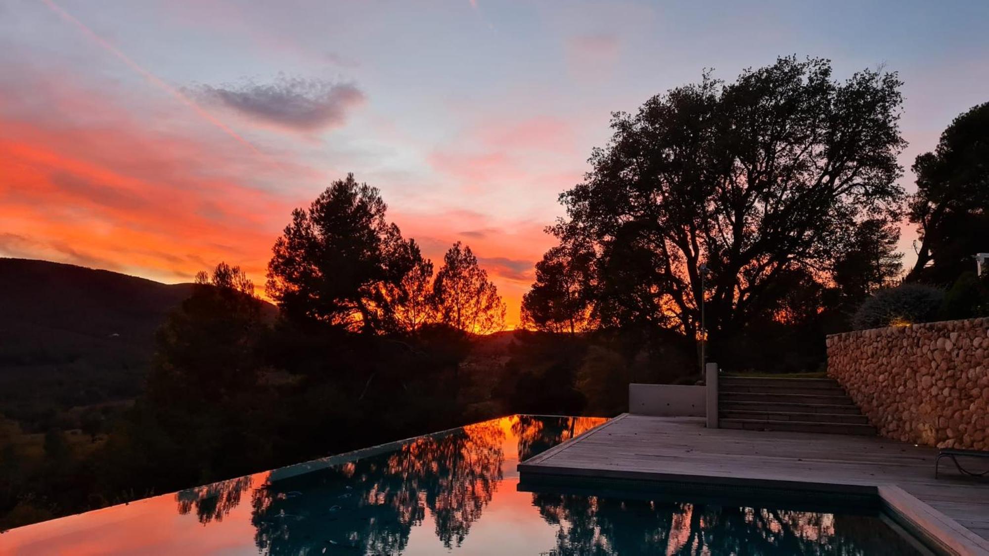 Casa Rural Masia Les Apieres El Pla de Manlleu エクステリア 写真